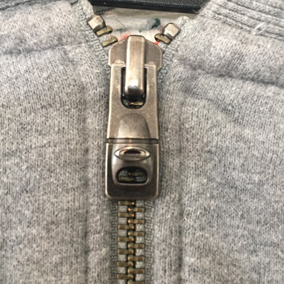 Oakley gray hoodie zip up with pattern ins… - Picture 11 of 11